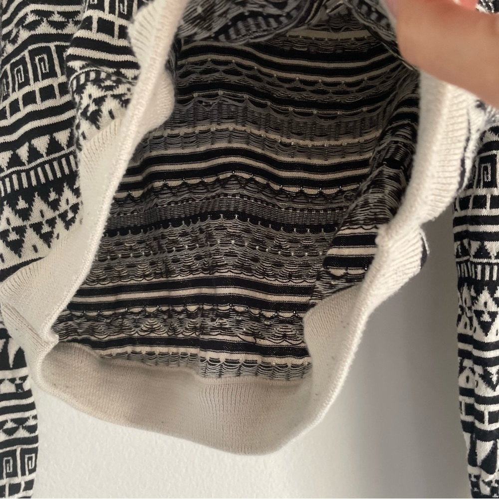 Bcbgeneration Knitted Patterned Geometric Print S… - image 3